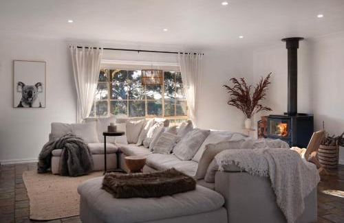 Franklinford Casa | Sunset Retreat - 4 bedroom home with sunset views
