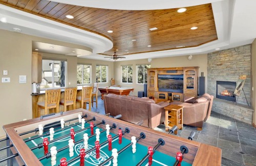 Castle Glen Estates Chalet De Esquí | Sunset Ridge Villa- Incredible Log Cabin Estate- Hot Tub- Game Tables-