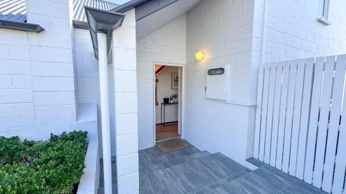 Havelock North Casa | Sunset Sanctuary - Havelock North Holiday Home