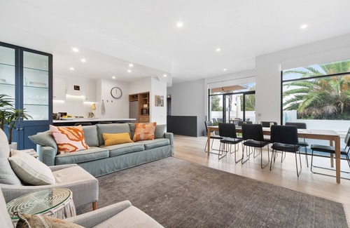 Mornington Casa | Sunset Seaside Sanctuary