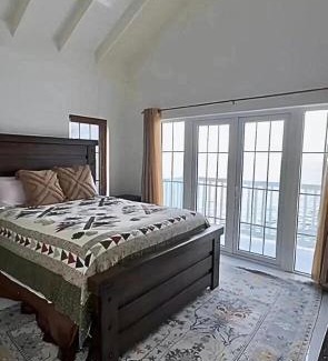 Orange Bay Casa | Sunset Serenity 2BR Oceanview Beach & Pool Access