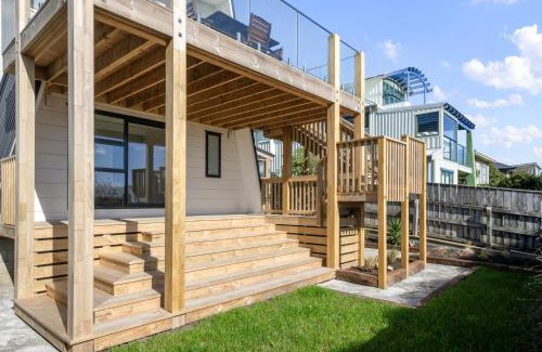 Paraparaumu Beach Casa | Sunset Shores - Paraparaumu Beach Retreat
