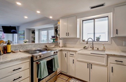 South End Condominio | Sunset Spot - Sound Views!