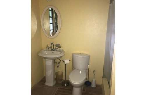 Estate Lowry Hill Casa | Sunset Studio Apartment