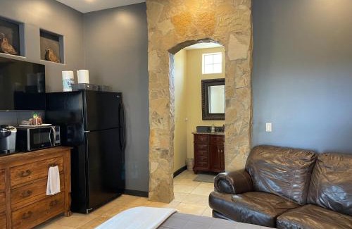 Pinnacle Peak Casa | Sunset Suite - Cave Creek Guest Suites