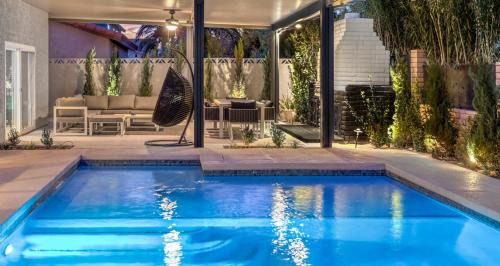 Green Valley North Casa | Sunset Swim, Luxury Vegas Villa with Pool, Hot Tub