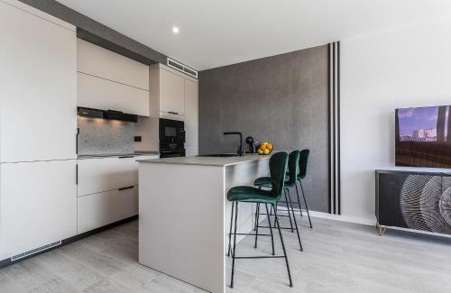 Jerez de la Frontera Apartamento | Sunset Vibes at Sky Garden Jerez