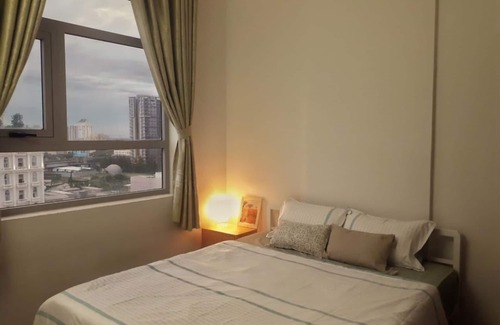 District 7 Cama Y Desayuno | SUNSET VIEW BEDROOM - UNA CASA EN SAIGON