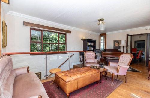 Northcliff Villa | Sunset View Escape