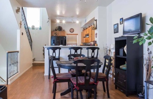 Tramonto Casa | Sunset Views From Your North Phoenix Condo Stay