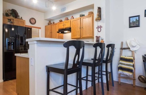 Tramonto Casa | Sunset Views From Your North Phoenix Condo Stay