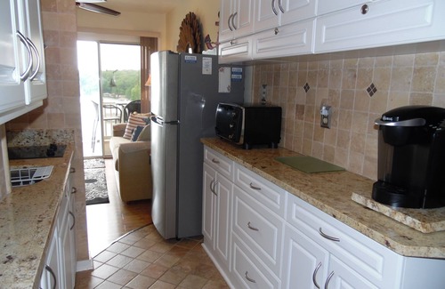 North Shore Condominio | ESPECIAL -Pristine Waterfront Penthouse Condo en SML- Disponible en el sitio de deslizamiento del barco