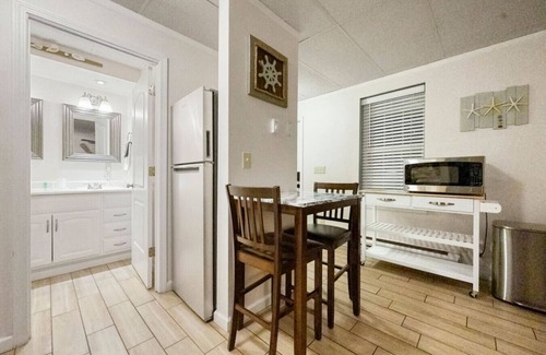 Sylvan Beach Apartamento | `Sunset Villa`-2 Bedroom, Queen, Bunks, Full-NEW!