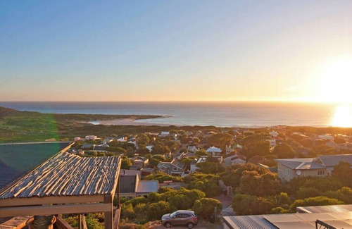 Cape Peninsula Villa | Sunset Villa Scarborough with Pool and Garden