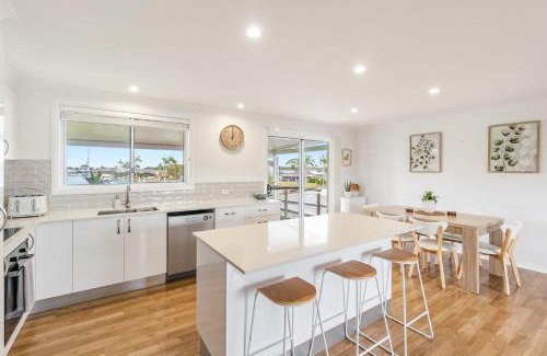 Yamba Casa | Sunset Waters - Waterfront with Pool