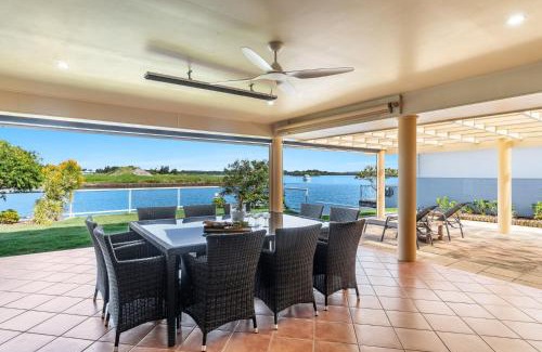 Yamba Casa | Sunsets at 101 - Pet Friendly Waterfront