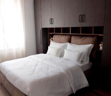 Madonna di Tirano Apartamento | SUNSHINE- 2 minutes walk to Bernina Express