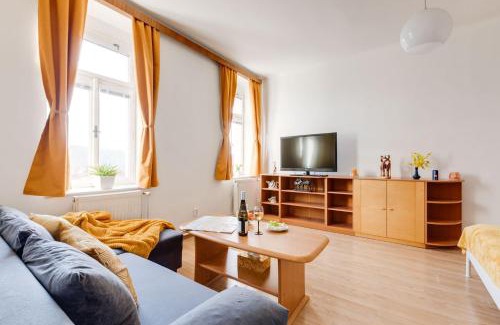 Hostivar Apartamento | Sunshine Apartment near the City center