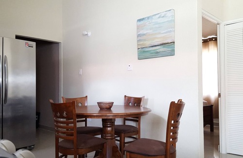 Caribbean Estates Casa | Sunshine Country Club 2 bedroom
