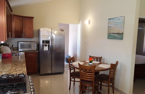 Caribbean Estates Casa | Sunshine Country Club 2 bedroom
