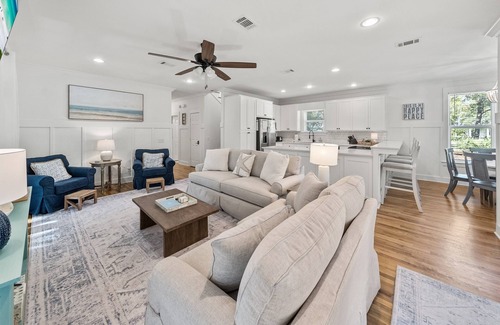 White's Gulfview Casa | Sunshine Daydream, Putting Green, Private heated Pool, Firepit, Great 30A Locale