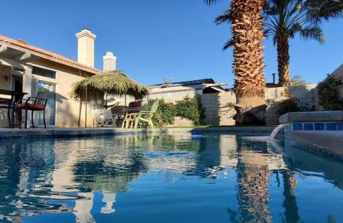 Indio Casa | Sunshine Daydream by the Pool and Spa