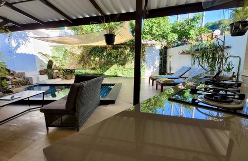 Sa Khu Cama Y Desayuno | Sunshine Guesthouse and Diving school Room Nr 5