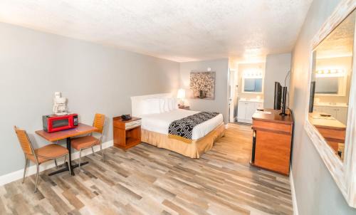 Kissimmee Hotel | Sunshine Inn