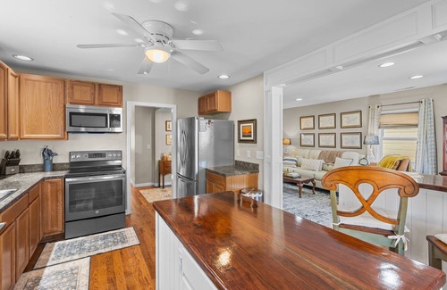 New Bern Casa | Sunshine Manor