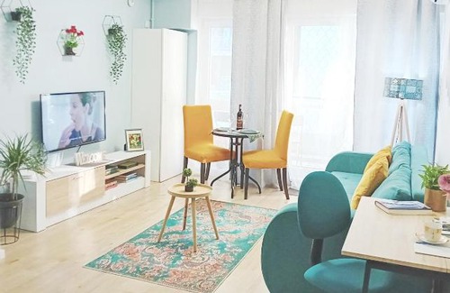 Sector 2 Apartamento | SUNSHINE - New & Quiet 1BR Apt, Business area, close to Airport, Highway A3, Subway