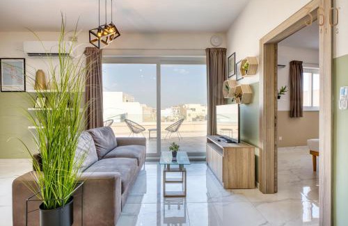 Marsaskala Apartamento | Sunshine penthouse 2BR heaven with AC, terrace & WIFI by 360 Estates