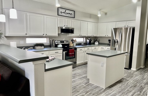 Summer Meadows Casa | Hermoso 3 Bd, 2 Bth! Cerca de Downtwn Gilbert.