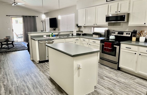 Summer Meadows Casa | Hermoso 3 Bd, 2 Bth! Cerca de Downtwn Gilbert.
