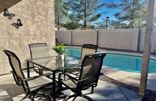 Summer Meadows Casa | Hermoso 3 Bd, 2 Bth! Cerca de Downtwn Gilbert.