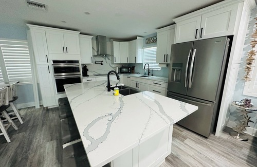 Fort Myers Beach Casa | Sunshine, Sunsets and Sand - Just 3 minutes away!