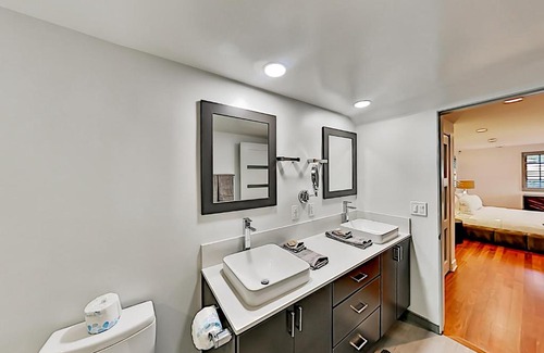 Studio City Casa | Sunshine Terrace Charms