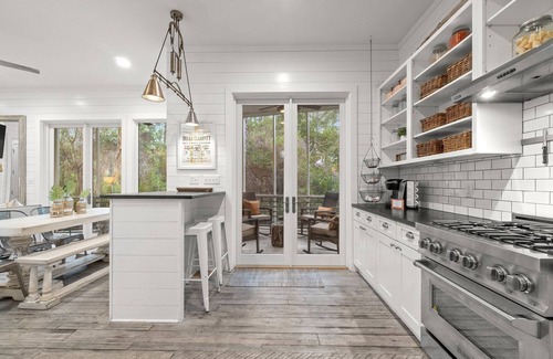 Hammocks of Seagrove Casa | Sunsoaked Seagrove Getaway | 2 Community Pools | 6 Bikes | Close to Seaside