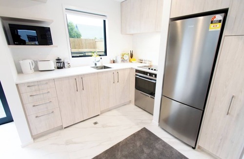 New Brighton Casa | Sunsoaked seaside 1 bedroom 1 bath