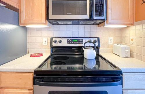 Dewey Beach Apartamento | Sunspot Condo - 2 McKinley Ave, Unit 103