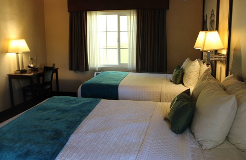 Central Berkeley Hotel | Super 8 by Wyndham Berkeley