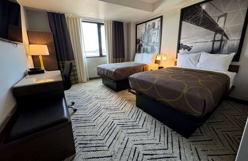 Concourse Hotel | Super 8 By Wyndham Bronx Near Stadium