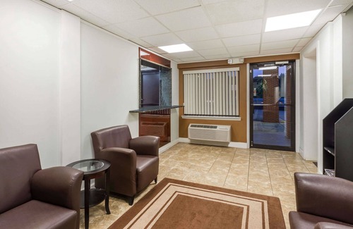 Ooltewah Hotel | Super 8 by Wyndham Chattanooga Ooltewah