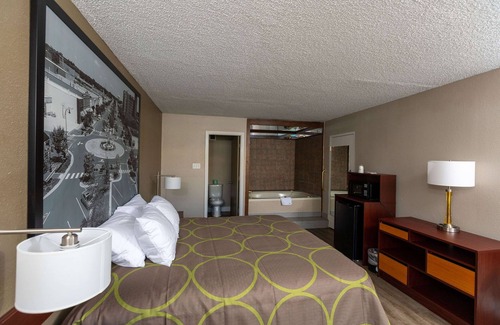 Goldsboro Hotel | Super 8 by Wyndham Goldsboro