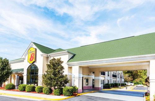 North Chesterfield Hotel | Super 8 by Wyndham Hull Street Midlothian Richmond Area