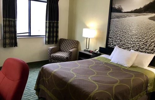 Independence Hotel | Super 8 by Wyndham Independence Kansas City