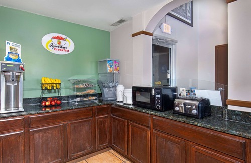 Lynn Garden Hotel | Super 8 by Wyndham Kingsport