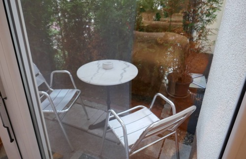 Moabit Apartamento | Super * * * * apartamento en la estación principal con terraza, internet, lavadora