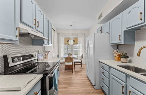Historic Downtown Kissimmee Casa | SUPER BOHO - LAKE TOHO, FISHiNG, WATER FRONTs