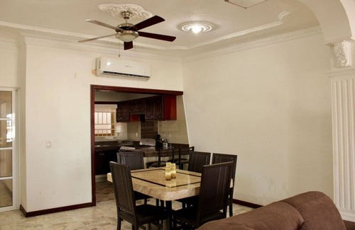 Lomas de Mazatlan Apartamento | Amplio 3 Departamento super centrico