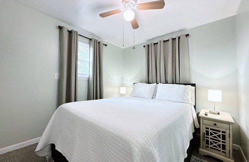 Kenner - Louis Armstrong International Airport Apartamento | Super Clean and Convenient Apartment Convenient to NOLA and MSY ~ The Che'Leone